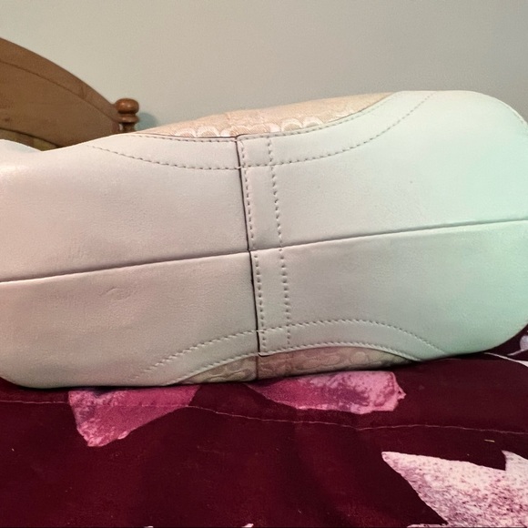 Coach bucket purse - Picture 5 of 6